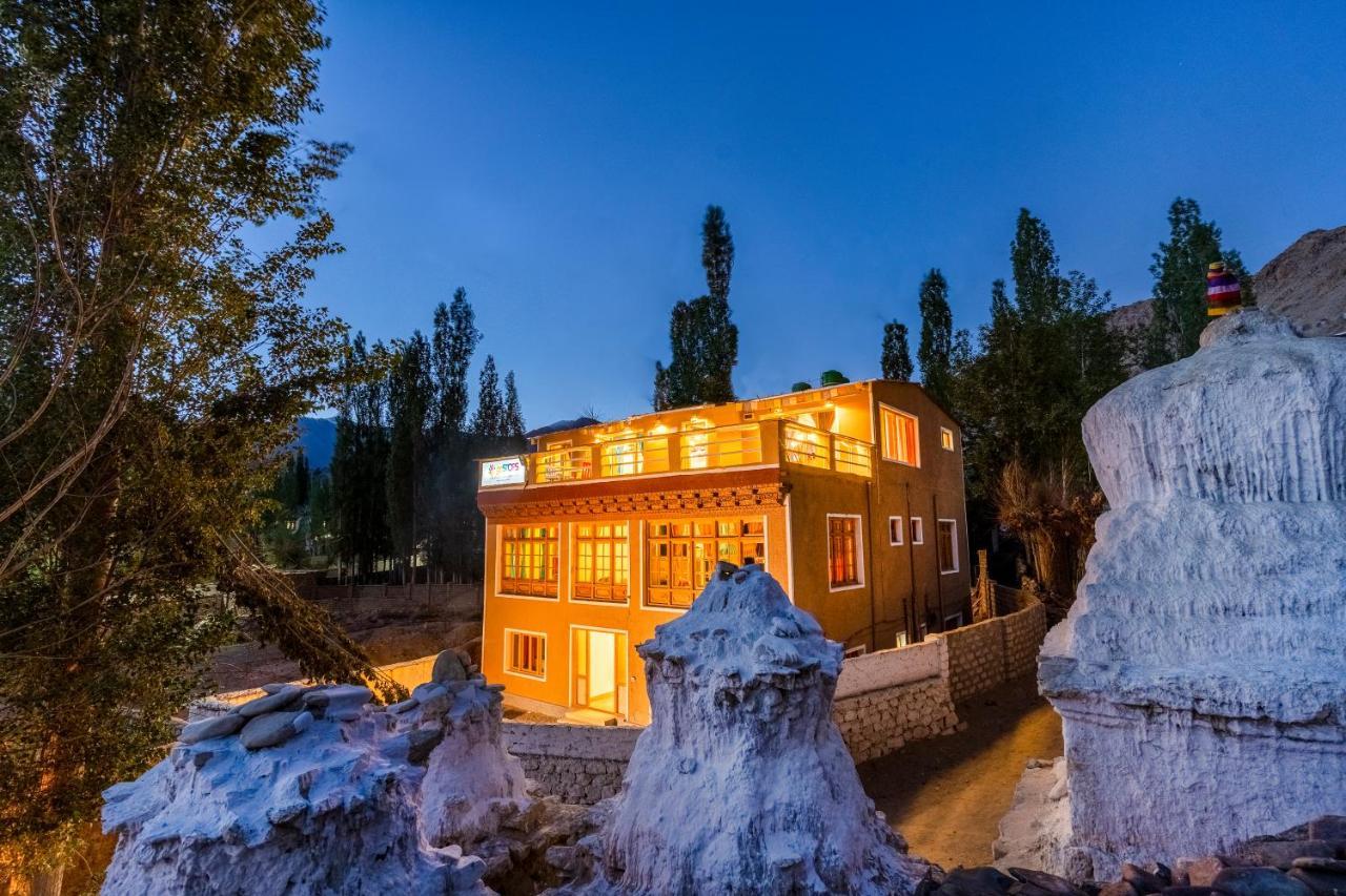 Gostops Leh Exterior photo